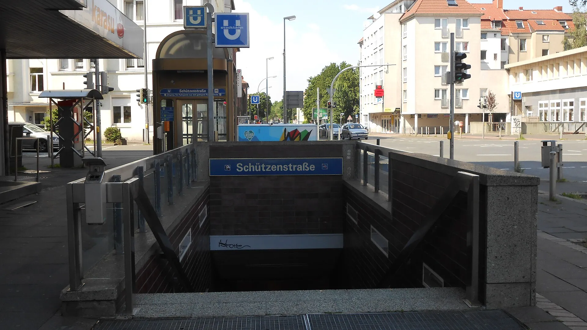 Eingang zum U-Bahnhof Schützenstraße in der Dortmunder Nordstadt