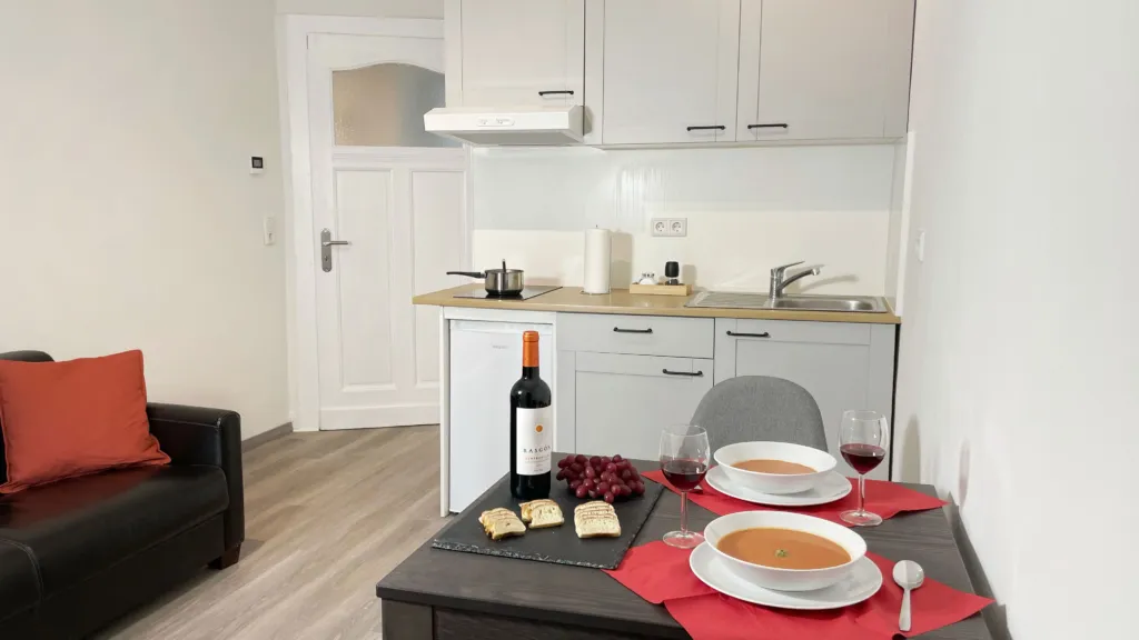Apartment 01, photo 4 of 4