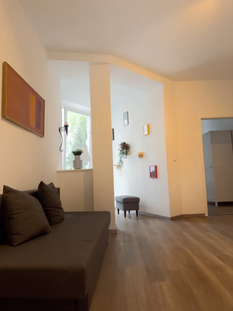 Apartment 03, photo 6 of 6